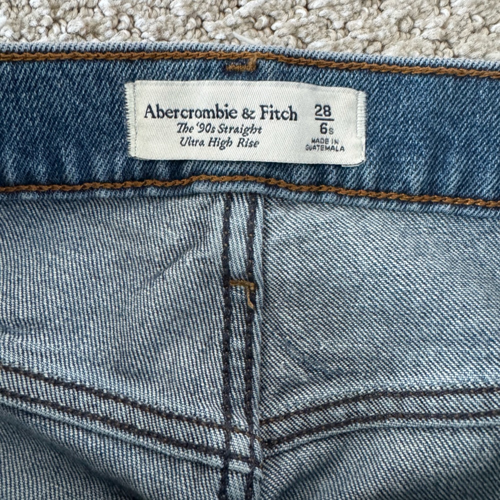 Abercrombie & Fitch Patchwork Denim - Picture 3 of 3
